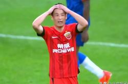 武磊今日表现抢眼，阿贾克斯整场无解，教练赛后亲自拥抱